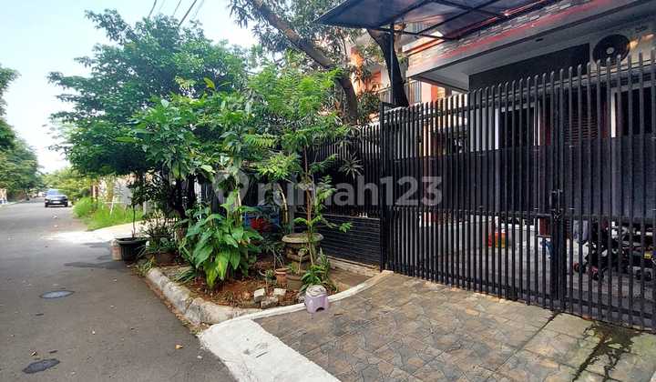 For Sale House In Mutiara Sanggraha Platinum Complex, Cakung, East Jakarta