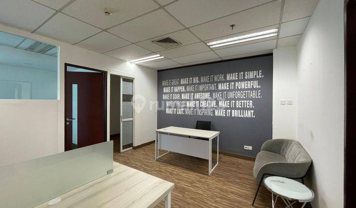 Disewakan Kantor Fully Furnished 90m2 Jakarta Selatan, Menara 165 2