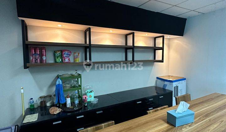 Disewakan Kantor Fully Furnished 227m² Jakarta Selatan 2