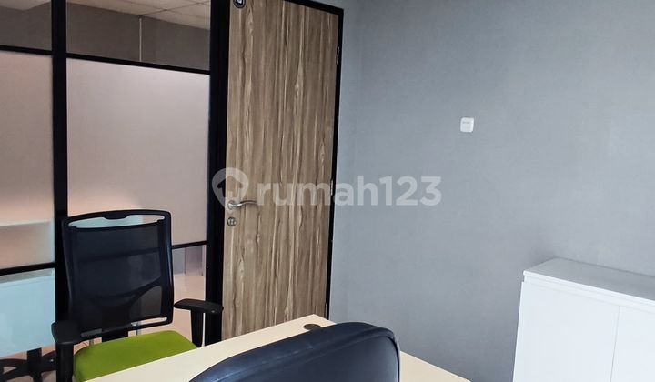 Office Space for Rent 72m2 Fully Furnished South Jakarta | 165 Tower Building