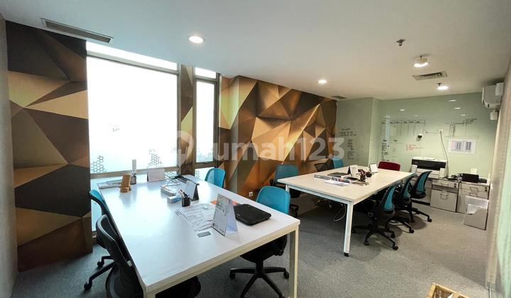 Disewakan Ruang Kantor 90m² Fully Furnished Jakarta Selatan | Menara 165