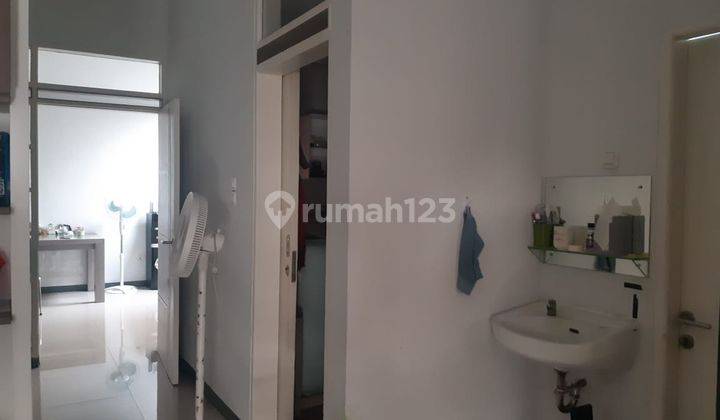 DIJUAL/FOR SALE RUMAH FULL RENOV , SIAP HUNI TKI II BLOK DEPANLUAS TANAH: 135 M²LUAS BANGUNAN: 120 M²LEBAR MUKA: 9 MKAMAR TIDUR: 3 + 1 GUDANGKAMAR MANDI: 2KAMAR PEMBANTU: 0*KITCHEN SET: ADA (BONUS KOMPOR TANAM,EXHAUST RINNAI,+EXHHAUST FAN DAPUR)LISTRIK: 5