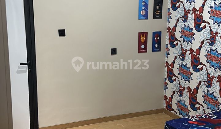 DIJUAL/FOR SALE RMH BARU @ KOPO PERMAI CLUSTER PREMIUMKAMAR TDR 3 ( UTAMA, ANAK , TAMU )TOILET 3 ( ADA WATERHEATER KECUALI WC ANAK ) WC UTAMA ADA BATHUPLT 100 DI SHM ( REAL NYA LEBIH )LB FULL 2 LANTAI FULL FURNISHED OP 1.7 M NEGOOOINFO : 0822xxxxxxxxTEG 2