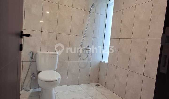 ✴️disewakan/for Rentrumah Tatar Baru @kbp Tatar Punawangi - Posisi Rumah Hook- View Taman- Lt 172 M2- Lb 103 M2- Kt 3 , Km 2- Listrik 2200 Watt- Carport Standard- ⁠water Heather Tenaga Matahari- ⁠ac 4 Unit Fitur Inverter & Plasmacluster , - Full Furnished 2