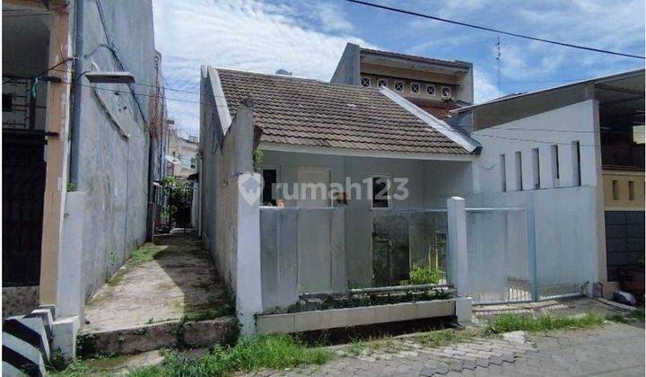 Rumah ciamik lokasi strategis Simpang Darmo Permai 2