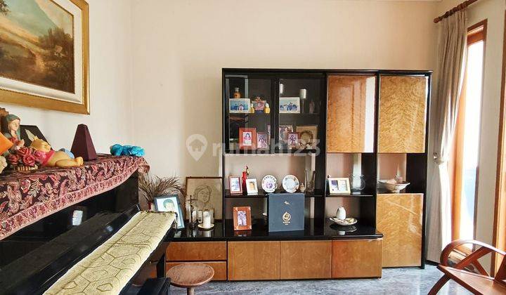 Rumah Cantik Dengan Dua Kamar Utama Bintaro Sektor2 2