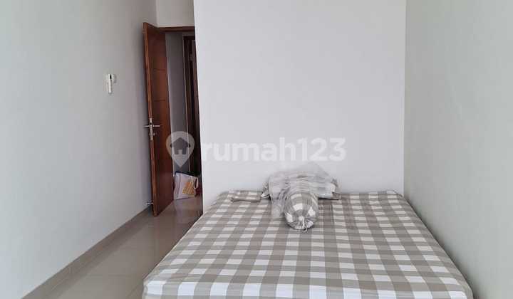 Room with Ensuite Bathroom in Gading Serpong