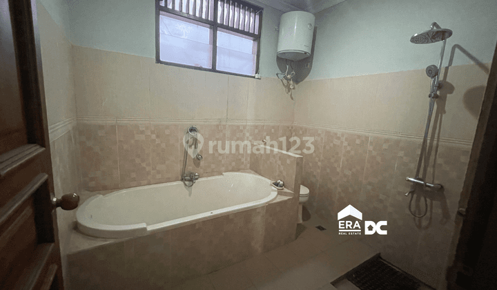 Rumah Cluster Hook Mewah Tembalang Sudah Renovasi Full Furnish 2