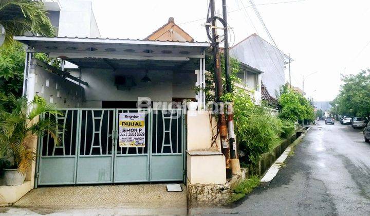 RUMAH HOOK DENGAN BENTUK TANAH NGANTONG, DILOKASI STRATEGIS KANGURU, MAJAPAHIT 2