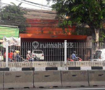 Ruko di Mampang Prapatan, Jakarta Selatan 300 m Bagus HGB 1