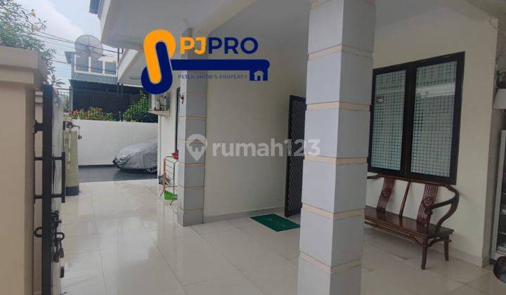 Rumah 2 Lantai Bagus SHM di Harapan Indah, Bekasi 1