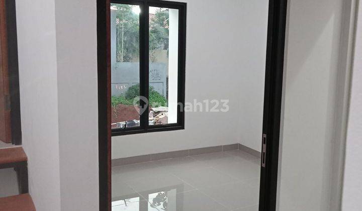 Rumah 2 Lantai Baru SHM di Jl Cijantung, Jakarta Timur 2