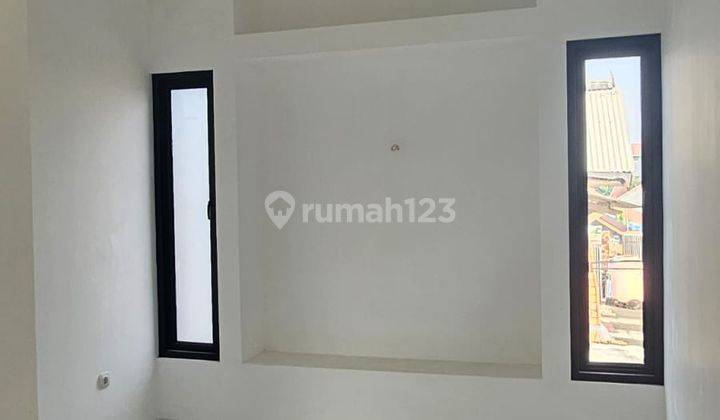 Rumah 2 Lantai di Kp.tengah Condet, Jakarta Timur Akses 2 Mobil 2