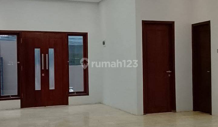 Rumah Mewah Private Pool Di Cijantung Akses Bagus 2