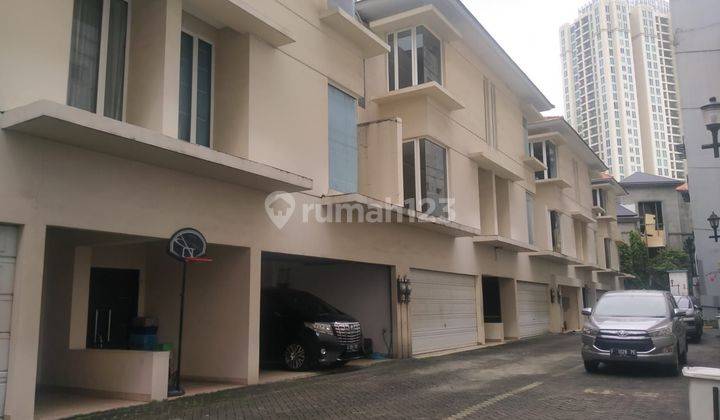 Town House Simprug Gallery Residence  Kebayoran Lama  Jakarta Selatan  1