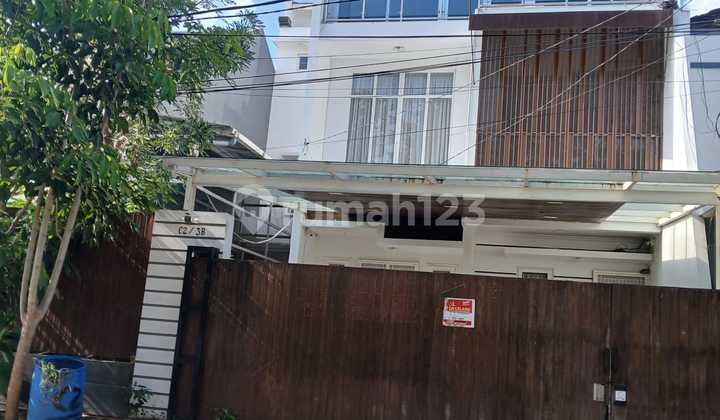 Kelapa Gading - Dijual Lelang Rumah 3 Lantai Perum Imperial Gading 2