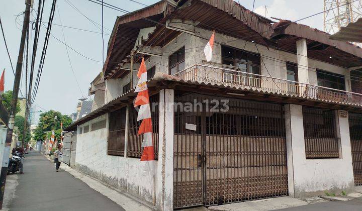 Rumah 2 LT Di Jln Petojo Selatan Jakarta Pusat

 2