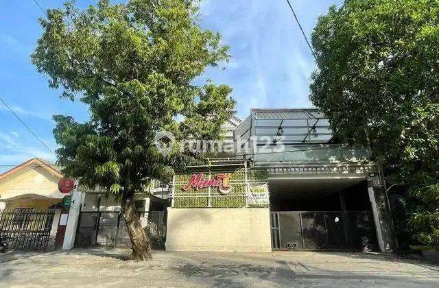 Rumah Klasik Dipusat Kota Surabaya Jl Khairil Anwar Darmo Diponegoro

 1