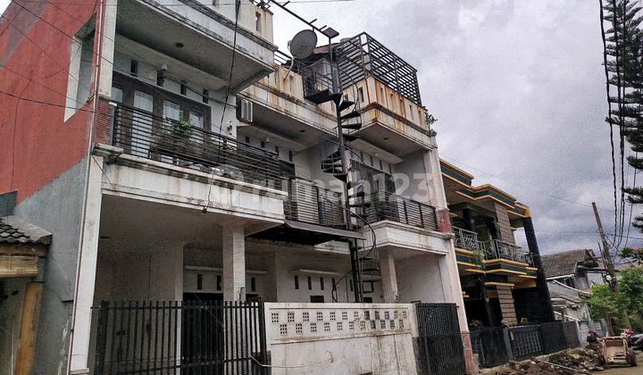 Pamulang- Dijual Lelang Cash Only Rumah Kost²an 3 Lt Di Perum Sinar Pamulang Permai Pamulang Barat Tangerang Selatan