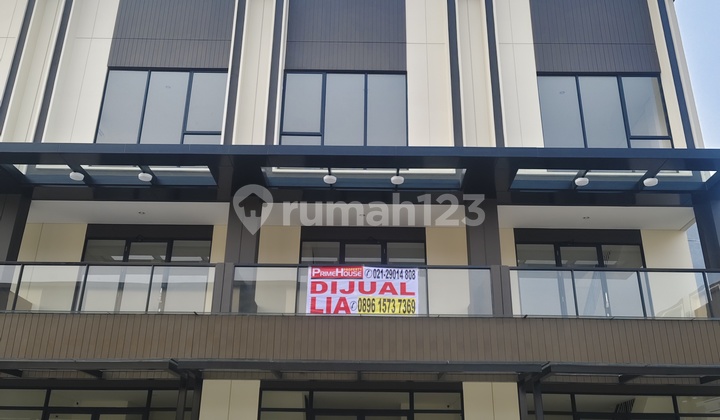 Strategic Shop House in Sorrento Grande West Gading Serpong, 3-Story Alfresco Model, Negotiable Until Deal.