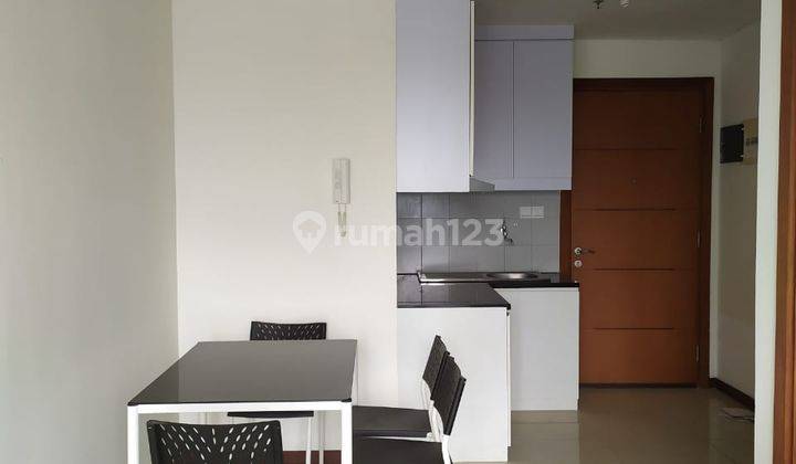 Sewa 1BR Condominium Semi Furniture Siap Huni 2