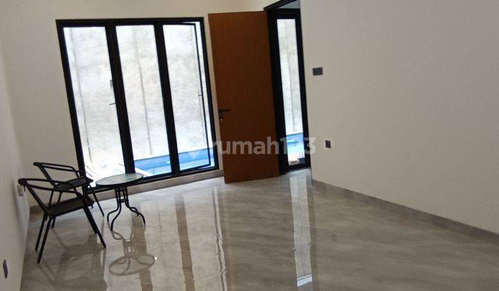 Rumah  Baru Modern 2 Lantai Area Strategis Lebak Bulus 2