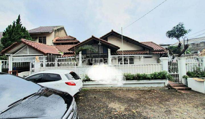 Rumah besar siap huni di Komplek pharmindo 1