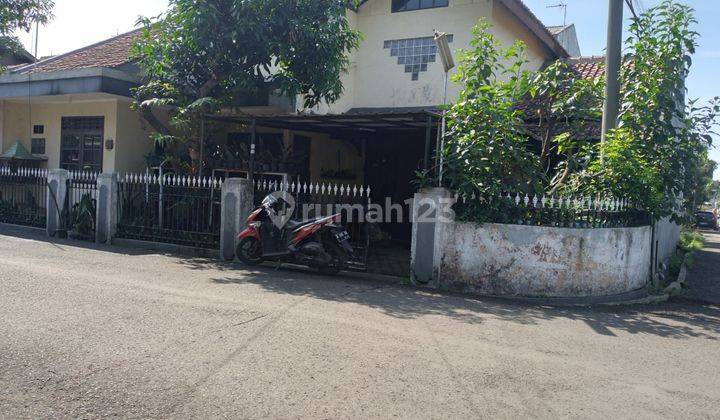 Rumah nyaman dan asri dekat pusat kota bandung 1