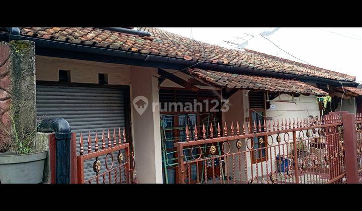 Rumah nyaman dan strategis di sarijadi bandung 2