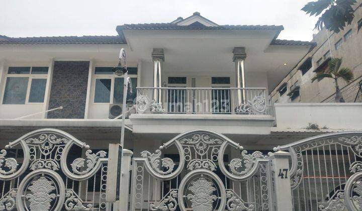 Rumah megah dan nyaman di Jalan kembar bandung 2