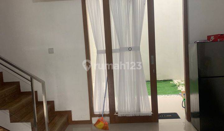 DI SEWAKAN RUMAH CANTIK 2 LANTAI BALI GARDEN AREA AWILIGAR SEMI FURNISHED 1