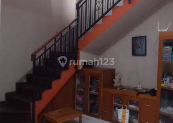 DI KAN RUMAH CANTIK 2 LANTAI DALAM KOMPLEK SIAP HUNI AREA CIKUTRA 1