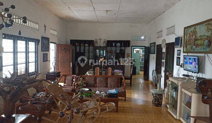 DI  RUMAH AREA MEDAN, LOKASI SANGAT STRATEGIS COCOK UNTUK BUKA USAHA 2