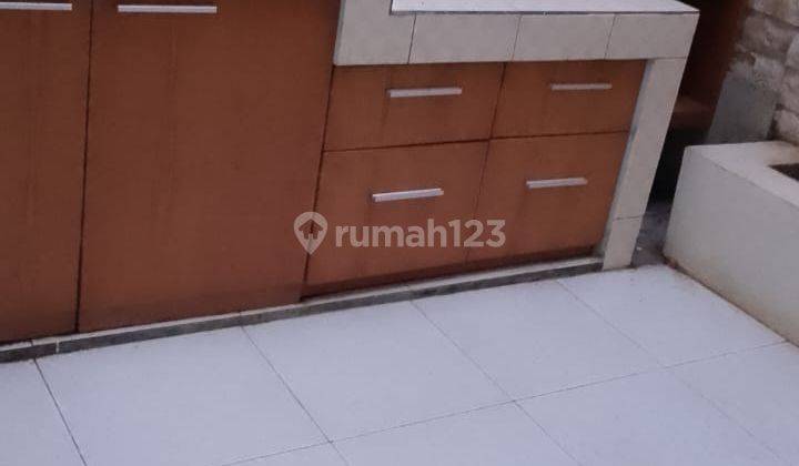 DI  RUMAH BARU AREA PADASUKA BERGAYA MINIMALIS MODERN 2