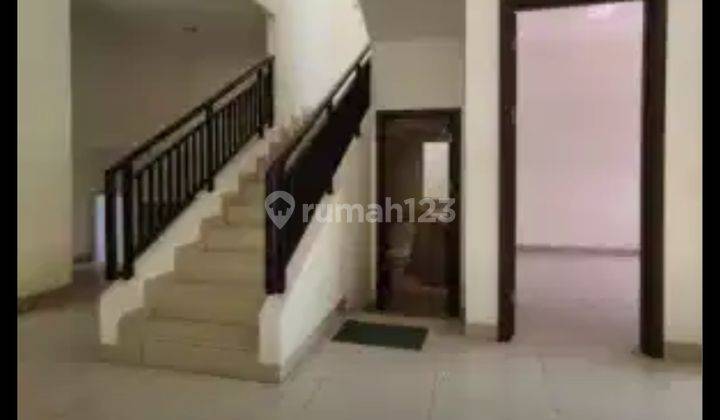 DI KAN RUMAH CANTIK BISA UNTUK USAHA DI SUMARECON 1