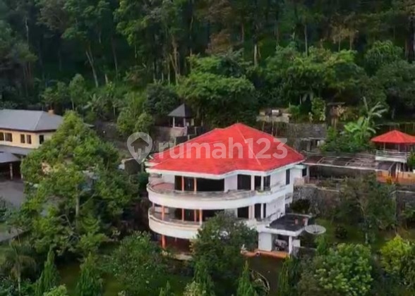 Dijual Villa Mewah Bukit Trawas Garden