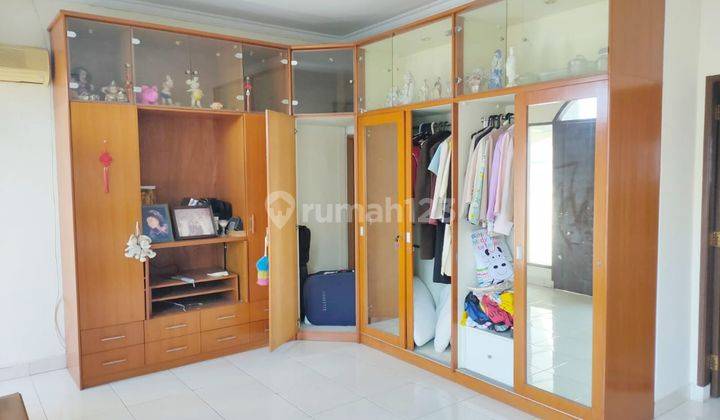 Rumah 3 Lantai Bagus Semi Furnished SHM di Pluit Jakarta Utara 2