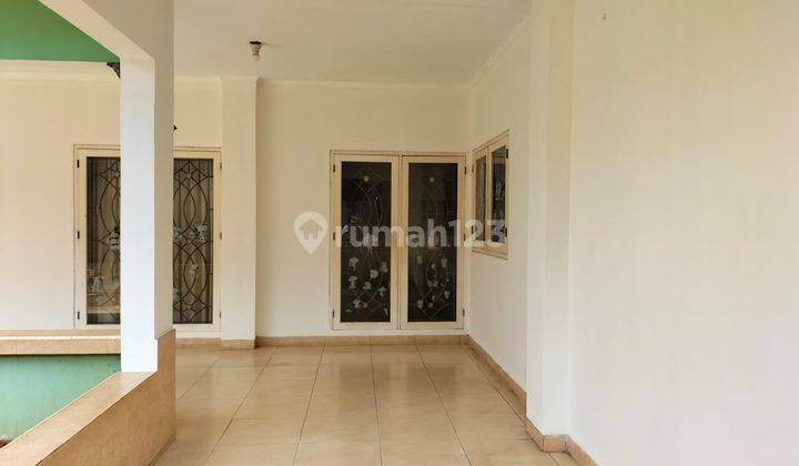 Rumah 2 Lantai Bagus Furnished SHM di Villa Melati Mas, Bsd 2