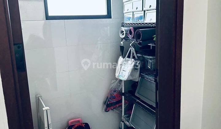 Rumah 2 Lantai Bagus Semi Furnished SHM di  Gading Serpong 2