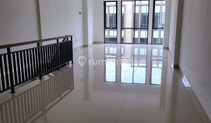 Ruko Di Bsd Lokasi Strategis 58.5 M² Unfurnished Ppjb 2