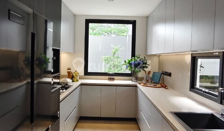 For Sale Luxurious 2-Story House Fully Furnished with Lift - Botanic Villa Navapark, BSD City 2