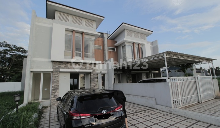 For Sale 2-Story House - Pasadena Cluster Modernland For Sale 2-Story House - Pasadena Cluster Modernland