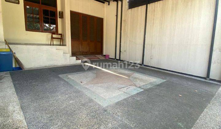 Jual rumah strategis Rumah SHM Bagus 2