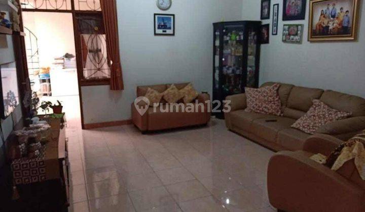 Rumah 2 Lantai Bagus Unfurnished SHM di Antapani, Bandung 2