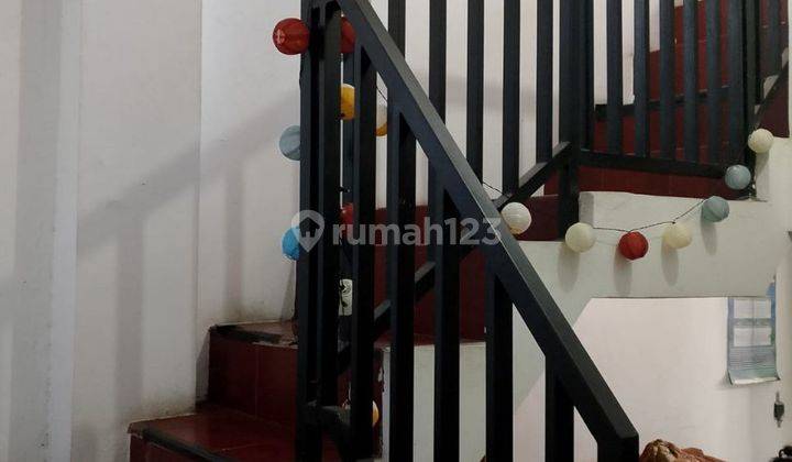 Rumah 2 Lantai Bagus Unfurnished SHM di Sarijadi, Bandung 2