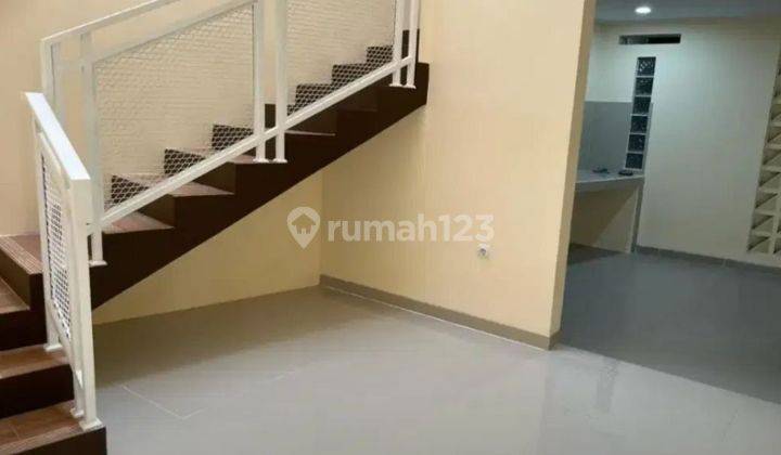 Rumah 2 Lantai SHM Bagus Dicikutra bandung 2