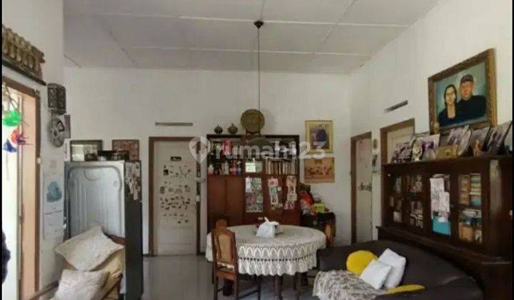 Rumah dijual di pusat kota leagalitas sudah SHM kondisi terawat masih Bagus di riau kota bandung 2