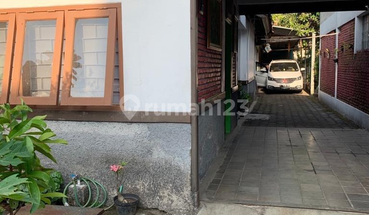 Classic House in Kalijati Antapani Housing