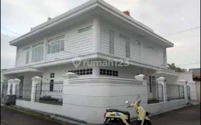 Rumah 3 Lantai Shm Bagus Di Komplek Cisaranten Kota Bandung 1