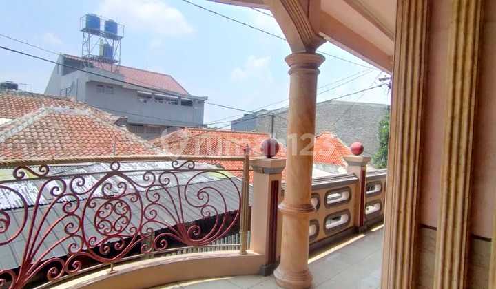 3-Storey House for Sale Near Persib Stadium Sidolig 2